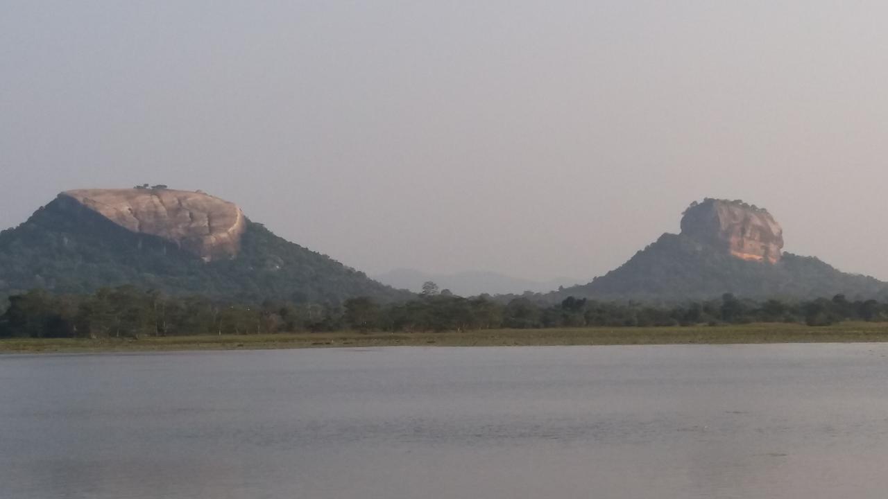 Sigiriya Amenity Home Stay Exteriör bild