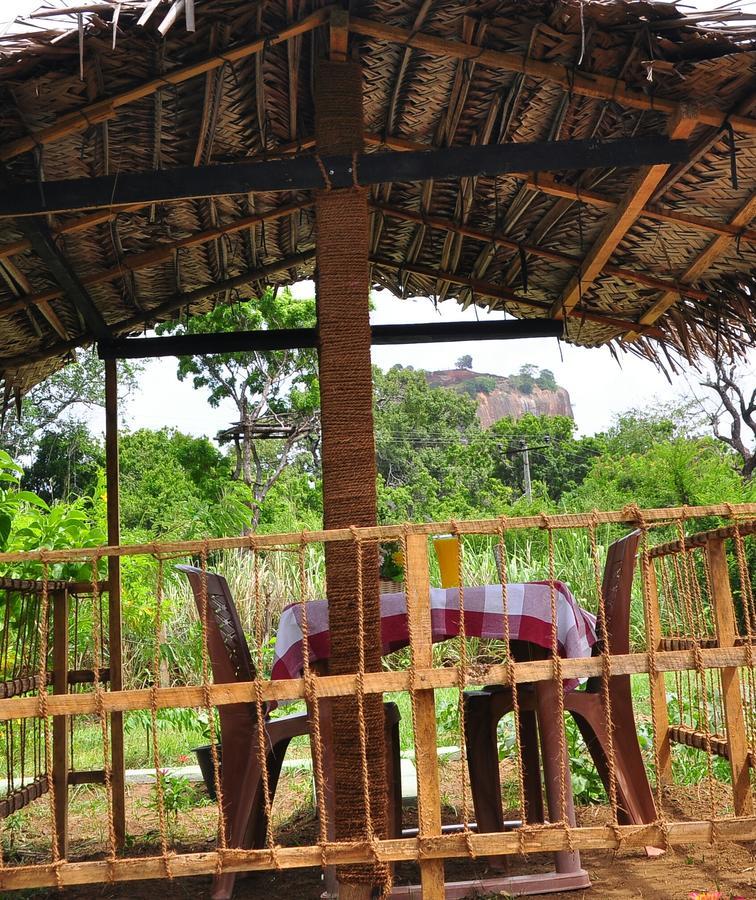 Sigiriya Amenity Home Stay Exteriör bild